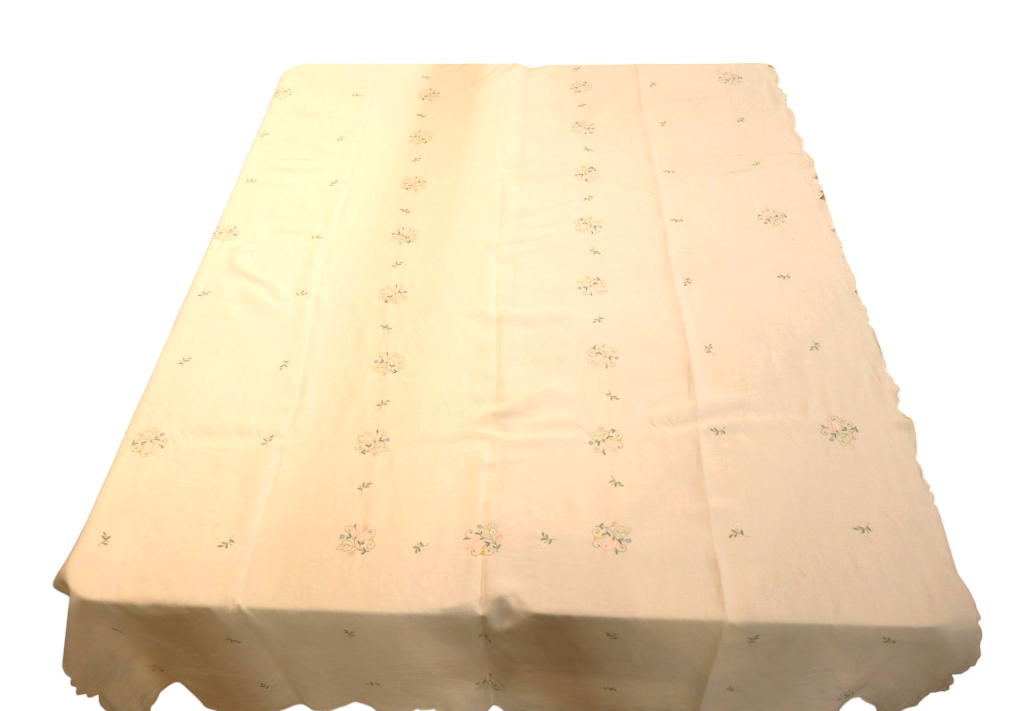 Vintage flower embroidered linen tablecloth