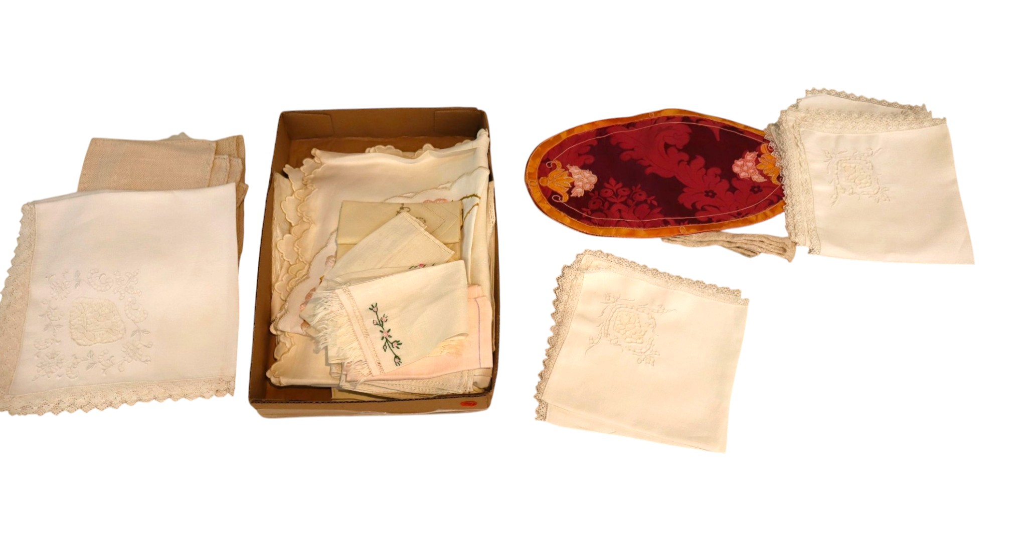 Large selection of VTG linens