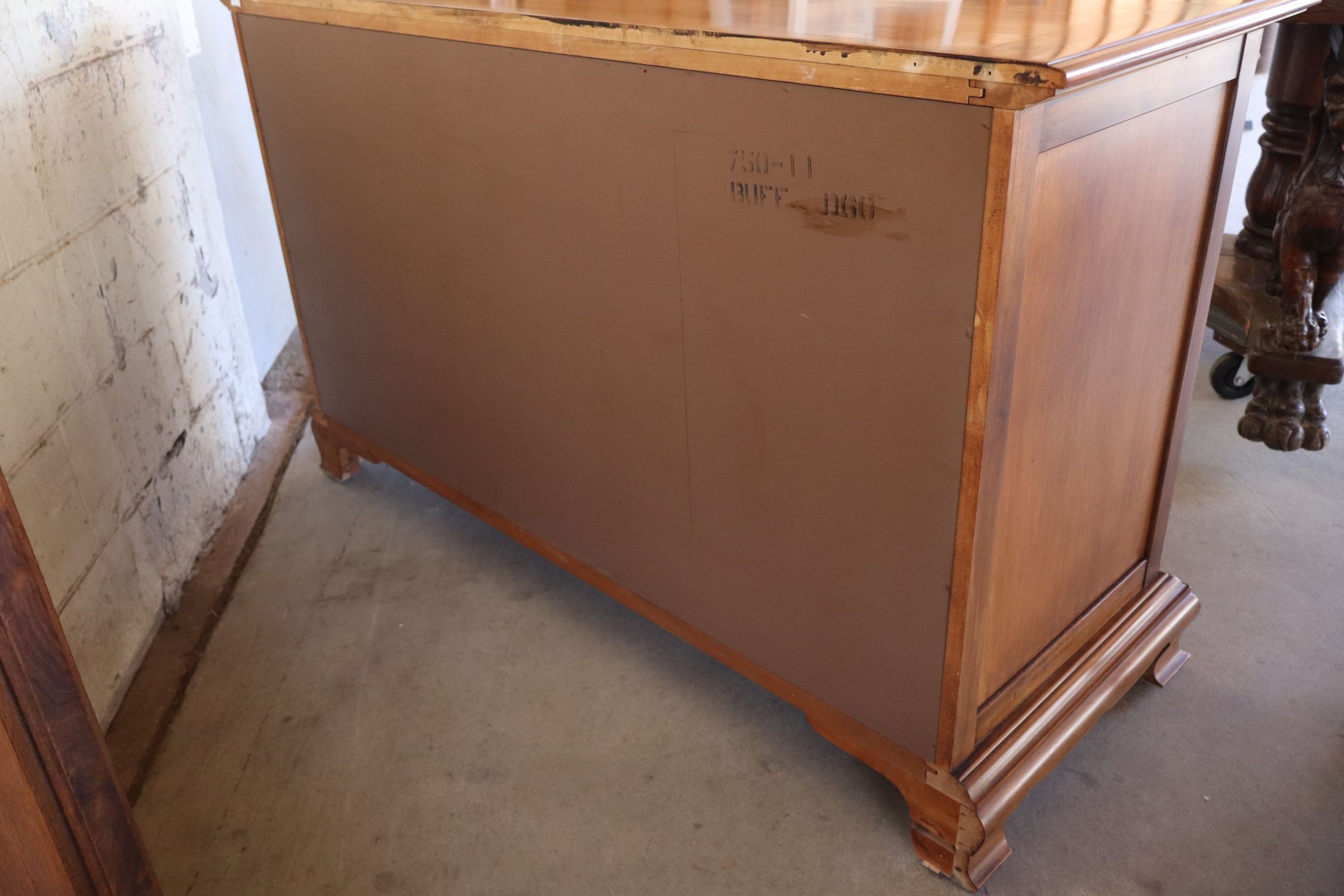 Vintage Thomasville solid maple 6-drw 2-dr buffet