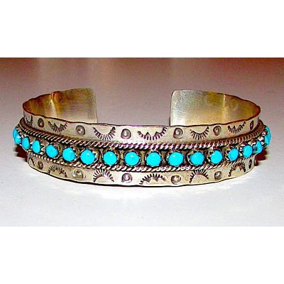 Zuni Snake Eye Turquoise Cuff Bracelet Ingot Sterling Native American. Stunning vintage Native 