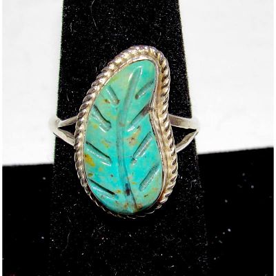 Zuni Carved Royston Turquoise Leaf Ring Size 8 Sterling Silver Native American. Spectacular 