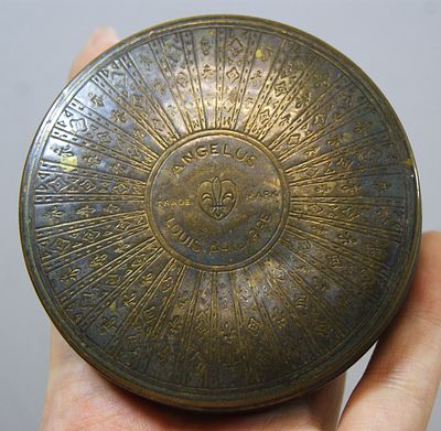 Баночка для крема " Луи Филипп ". Франция. Первая половина 20 в.