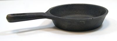 Сковородка чугунная на одно яйцо. 1980-е гг.