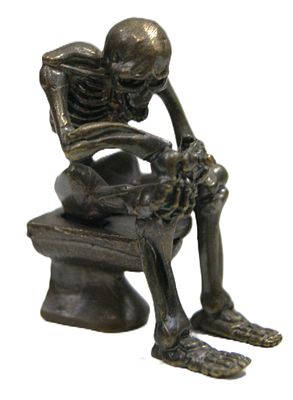 Скульптура бронзовая " Скелет на унитазе ". 1990-е гг.