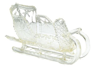 Подставка для новогоднего подарка " Сани ". Стекло. Завод Мальцова. 19 в.