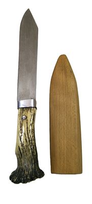 Нож охотничий коллекционный в деревянных ножнах. Рукоятка из лосиного рога. Частная работа. 