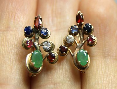 Серьги золотые с камнями. 585 пр. Общий вес 2,6 гр. 1990-е гг.