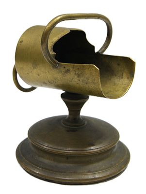 Подставка настольная для газет. Латунь. Конец 19 в.