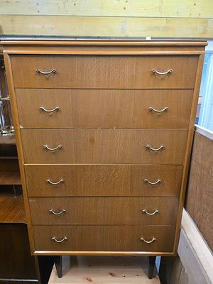 Mid-Century Modern Style Six-Drawer Tallboy Chest of Drawers. A single tall chest of drawers, or 