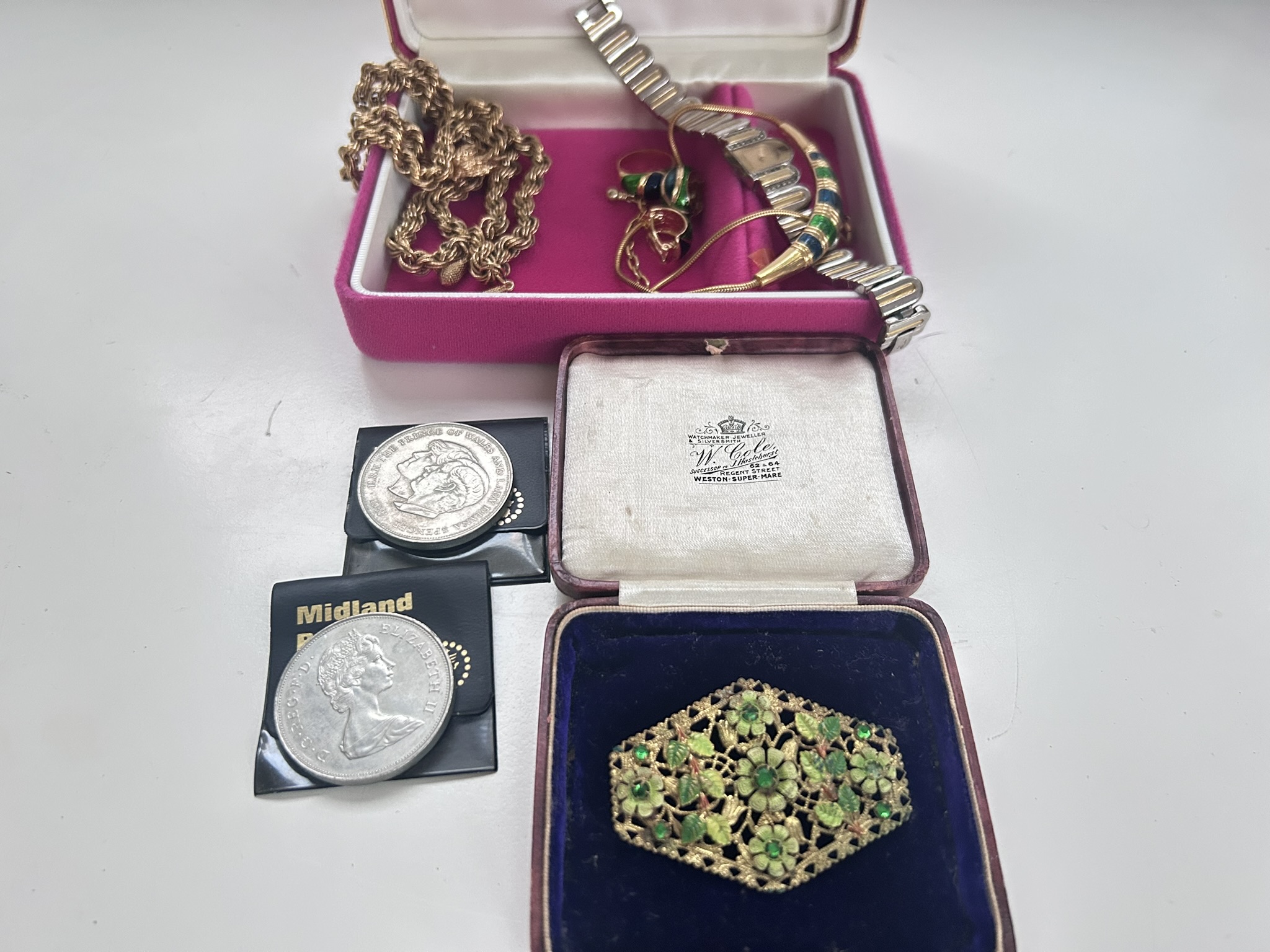 Small collection of costume jewellery including some vintage along with commemorative coins
