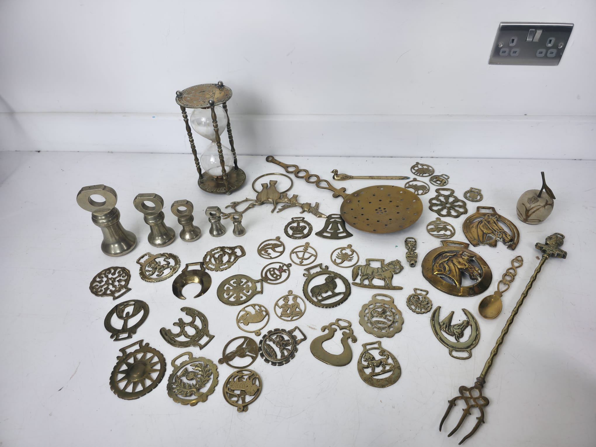 Collection of Brass Horse Brasses & Metalware