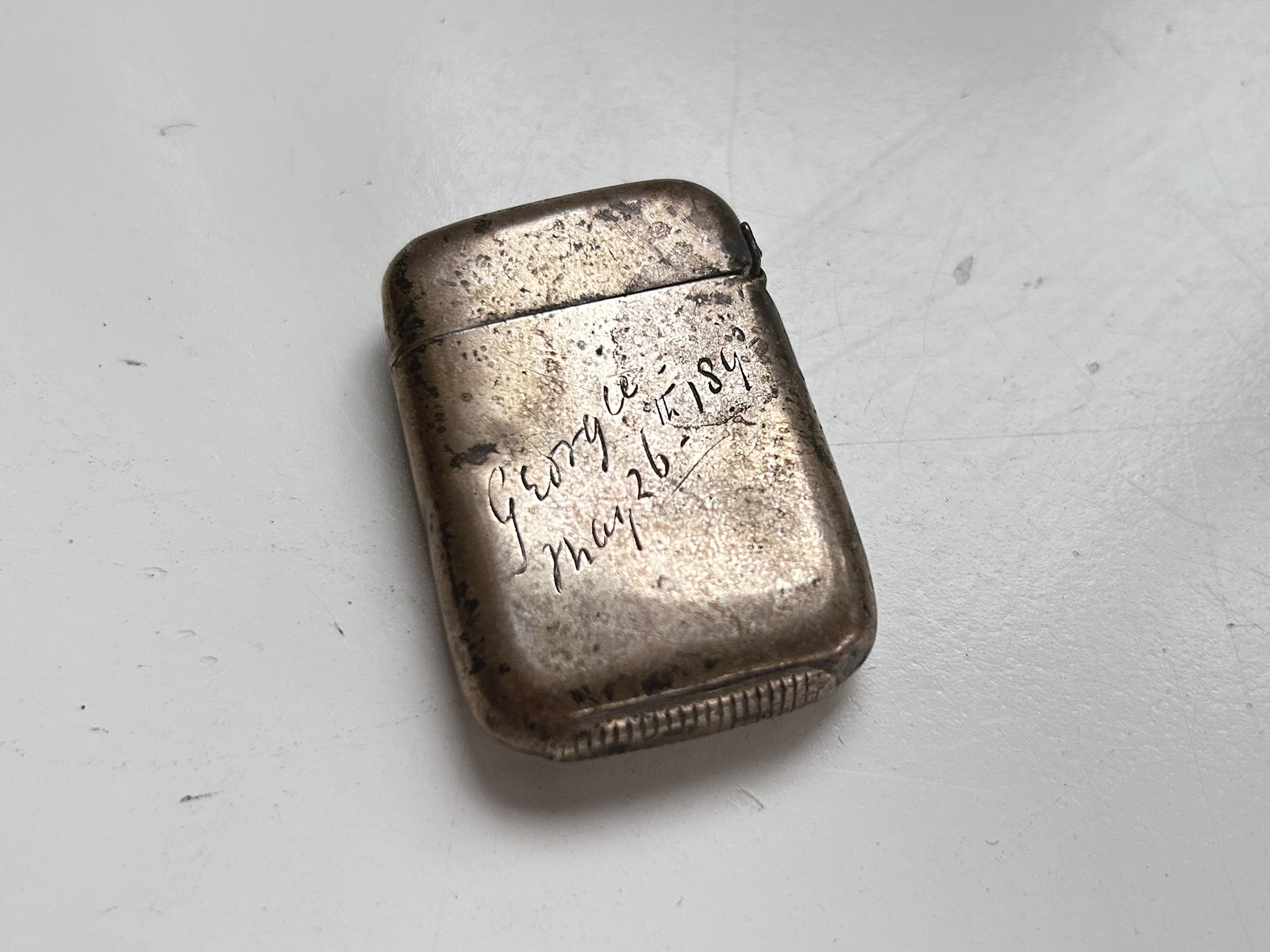Antique solid silver vesta fully hallmarked and engraved George 1891, weighs circa 28g