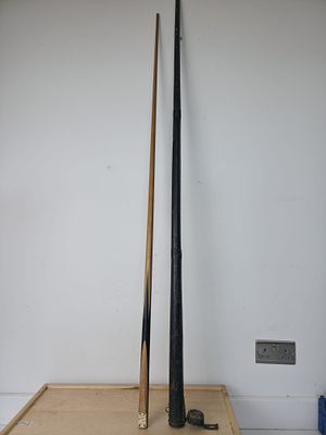 Joe Davis Champion Snooker Cue. Joe Davis "Champion" snooker cue bearing the inscription 