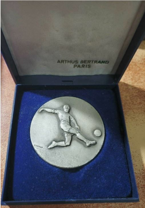 FRANCE Sports Medal CONTAUX "Football" 50MM , 62.4G, 1976 "JAOUI"