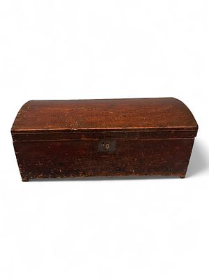 Early American Dome-Top Pine Blanket Chest, 19th Century. Early 19th century American dome-top 
