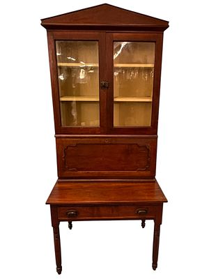 American Federal Cherry Secretary Bookcase, Early 19th Century. Handsome Federal period 