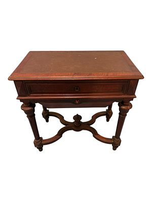 Victorian Walnut Occasional Table with Leather-Inset Top, Late 19th Century. A finely crafted 