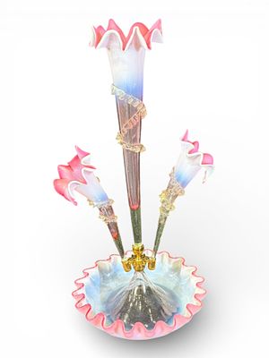 Victorian Opalescent Art Glass Three-Trumpet Epergne. A charming Victorian art glass epergne 