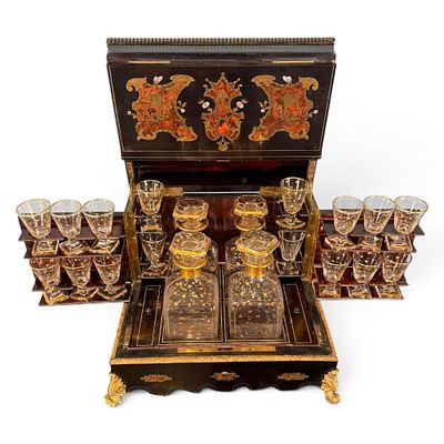 French Napoleon III Ebonized Cave Liqueur / Tantalus, Mid 19th Century. A fine French Napoleon 