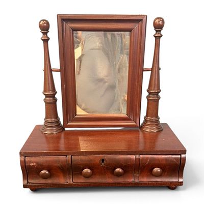 Miniature Mahogany Dressing Mirror, Hunt-Phelan House Provenance. Miniature mahogany dressing 