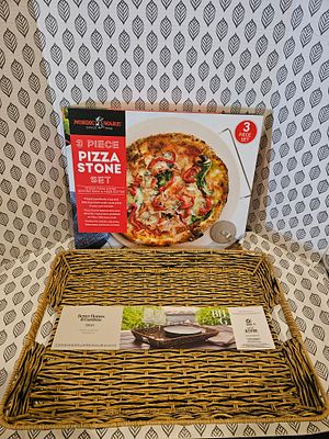 Pizza time. 3 piece pizza stone set with a sturdy tray