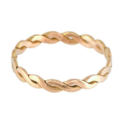 13. Intertwined ring. 18kt yellow gold. Size: 16/56.