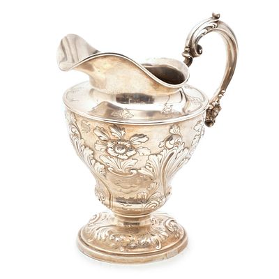 10. Arts and Crafts vase, circa 1905. Sterling silver. Hallmarks on the base. Approx. 26 x 24 x 