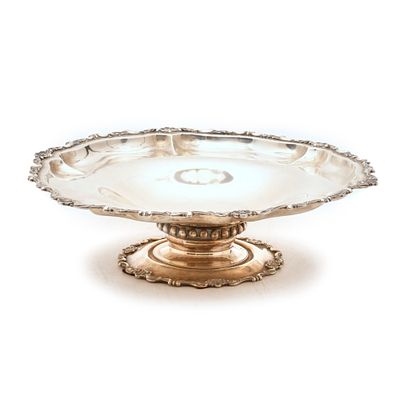 17. MID 20TH CENTURY SPANISH SCHOOL. Centrepiece. Silver. Stamp on the base. With 