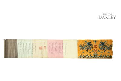 "Imperial Edict", Qing dynasty. Composed of an embroidered silk panel with a pair of dragons 