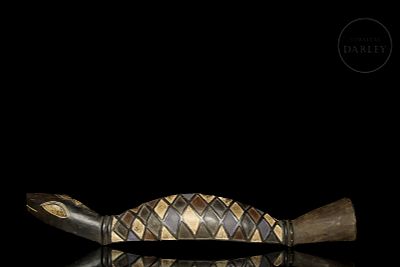 Ethnic Bagor sculpture, ‘Reptile’, Guinea, 20th century. Carved and polychromed wood. It has an 