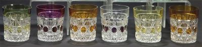 Peque&ntilde;a caja de carey con tres perfumadores de cristal, Francia S. XIX 
. Peq 