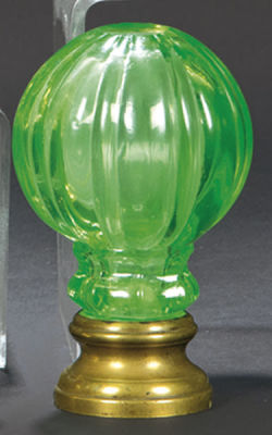Pareja de l&aacute;mparas en cristal de Murano montados en estructura de metal dorado. Italia 