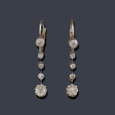 : Pendientes largos con diamantes talla antigua y sencilla de aprox. 1,00 ct en total. Pendiente 