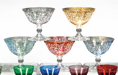 : Juego de cinco copas de helado de cristal de Murano de distintos colores con decoraci&oacute;n de 