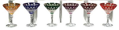 : Seis copas de coctel de cristal de Bohemia tallado y esmaltado en varios colores. Seis copas 