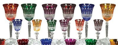 : Juego de seis copas de cristal de Bohemia tallado y esmaltado en varios colores. Juego de 