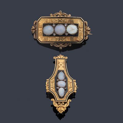 : Pareja de broches &eacute;poca Victoriana con tres &oacute;palos cada uno (uno de ellos presenta fracturas) 