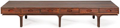 : Gianfranco Frattini (Mil&aacute;n, 1926-2004) para Bernini, ca. 1960 Consola baja, con estructura 