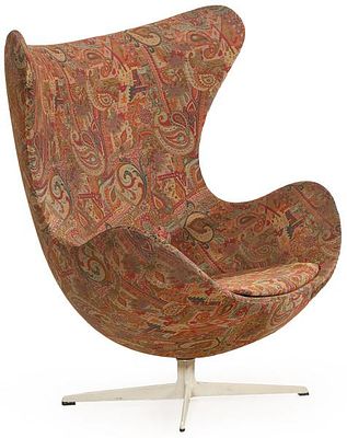 : Arne Jacobsen (Copenhague, 1902-1971) para Fritz Hansen, 1958 Butaca Egg, modelo 3316. Arne 