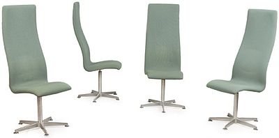: Arne Jacobsen (Copenhague, 1902-1971) para Fritz Hansen, 1965 Conjunto de 4 sillas modelo 