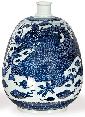 : Jarr&oacute;n de porcelana japonesa azul y blanco de la manufactura Ranchant, Arita h. 1940-50. Jarr&oacute;n 