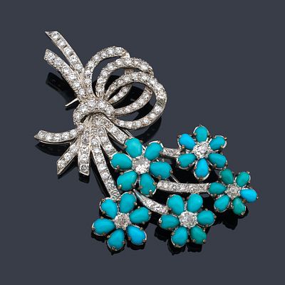 : Broche con dise&ntilde;o de bouquet floral con diamantes talla brillante y 'old cushion' de aprox. 4 