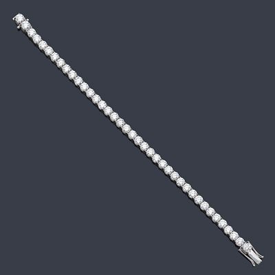 : Pulsera rivi&egrave;re con brillantes de aprox. 12,29 ct en total. Certificado AIG. Pulsera rivi&egrave;re 