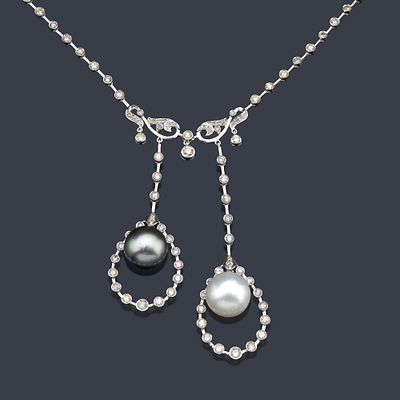: Collar con pareja de perla australiana y Tahit&iacute; de aprox. 11,74 mm y 11,64 mm con brillantes 
