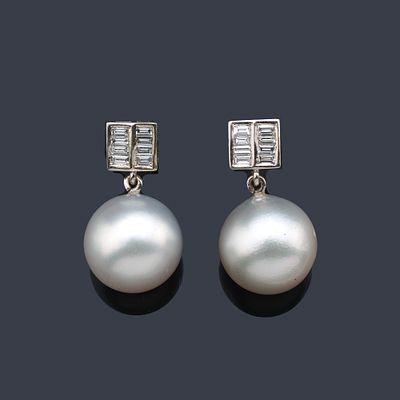 : Pendientes 't&uacute; y yo' con pareja de perlas australianas de aprox. 13,50 mm y 13,91 mm con 