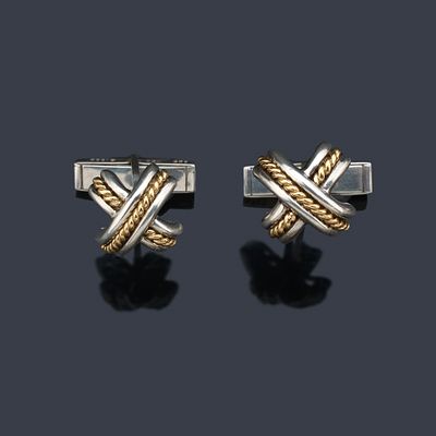 : TIFFANY & Co. Gemelos con forma de aspa realizados en plata con centro de cordoncillo en oro 