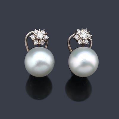 : Pendientes 't&uacute; y yo' con pareja de perlas de aprox. 12,62 mm y 12,61 mm con motivo superior 