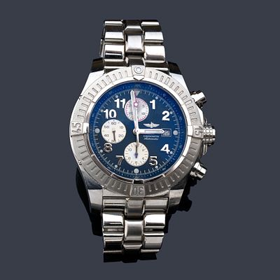 : Breitling Super Avenger ref. A13370 de caballero con caja y brazalete en acero. Breitling 