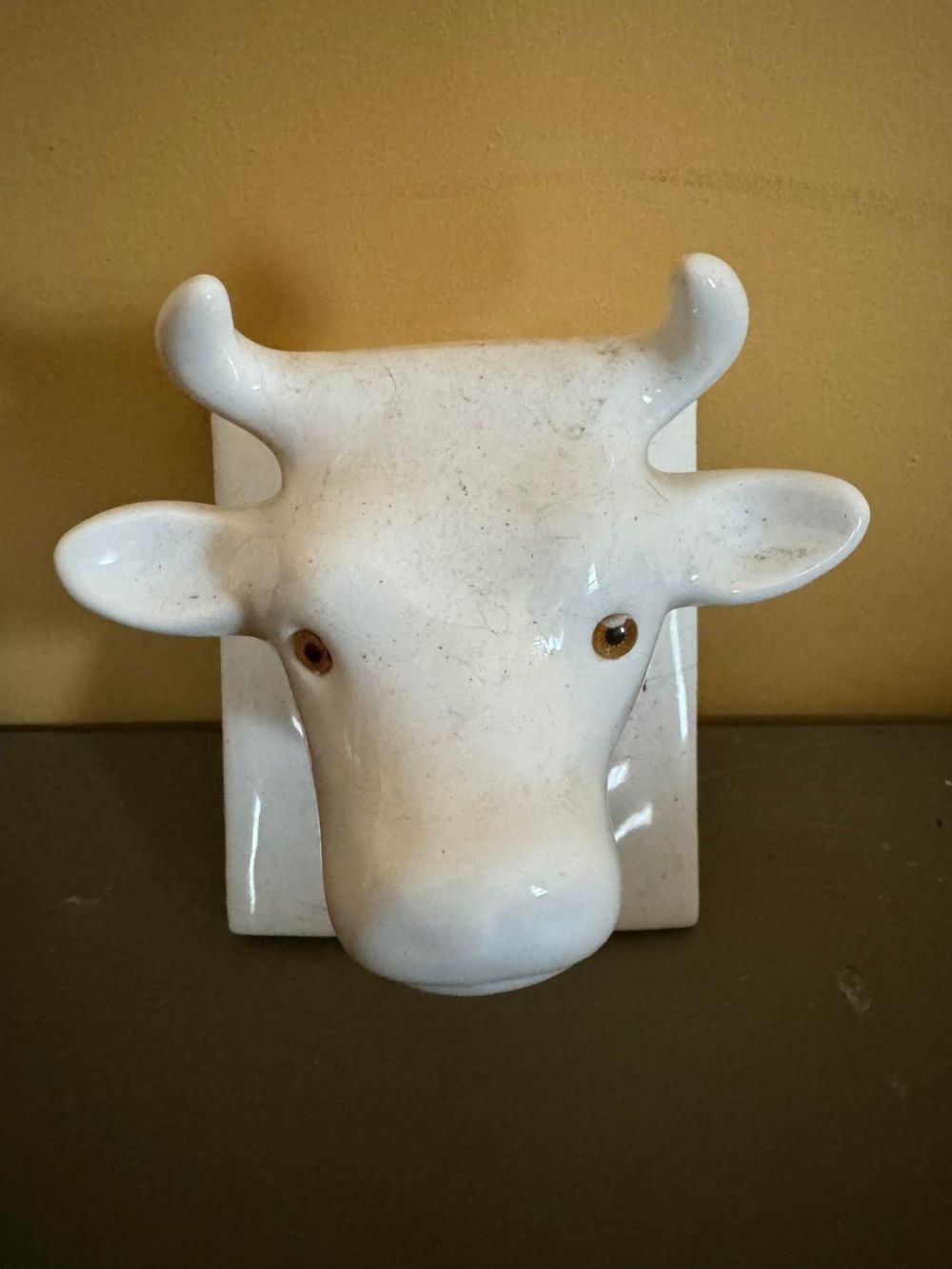 Lot 287: Ceramic Cow Wall Hang
