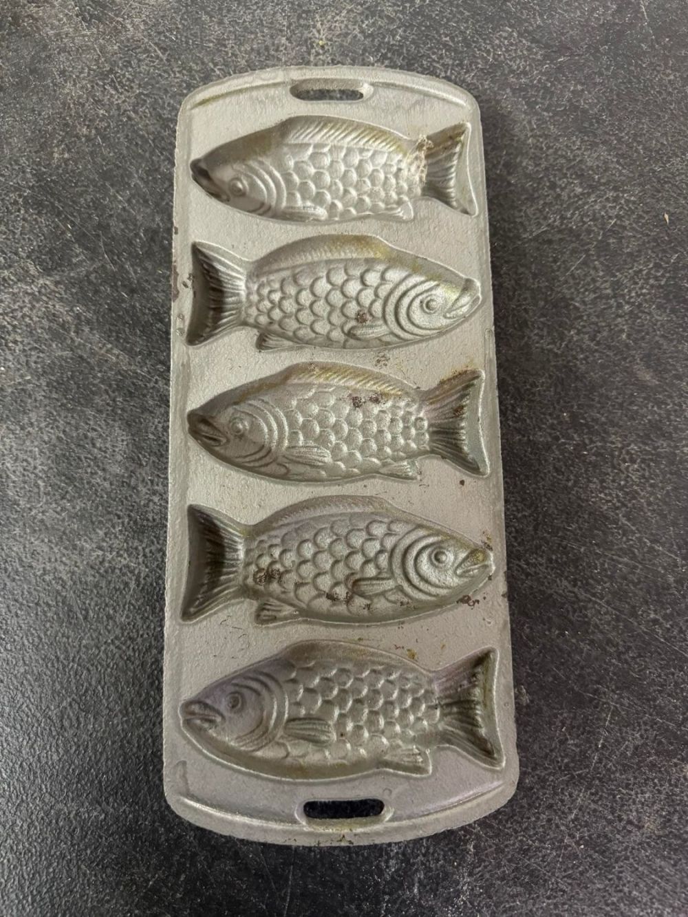 Lot 698: Aluminum Fish Mold